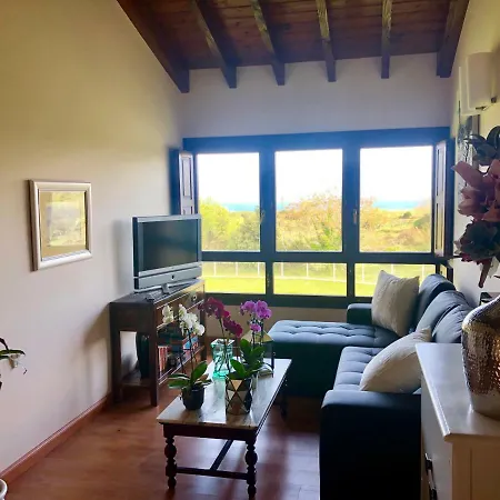 Casa Frente A Los Bufones De Pria Llames de Pría