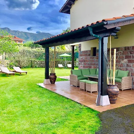 Semesterbostad Casa Frente A Los Bufones De Pria