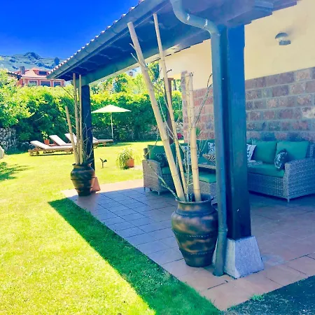 Casa Frente A Los Bufones De Pria